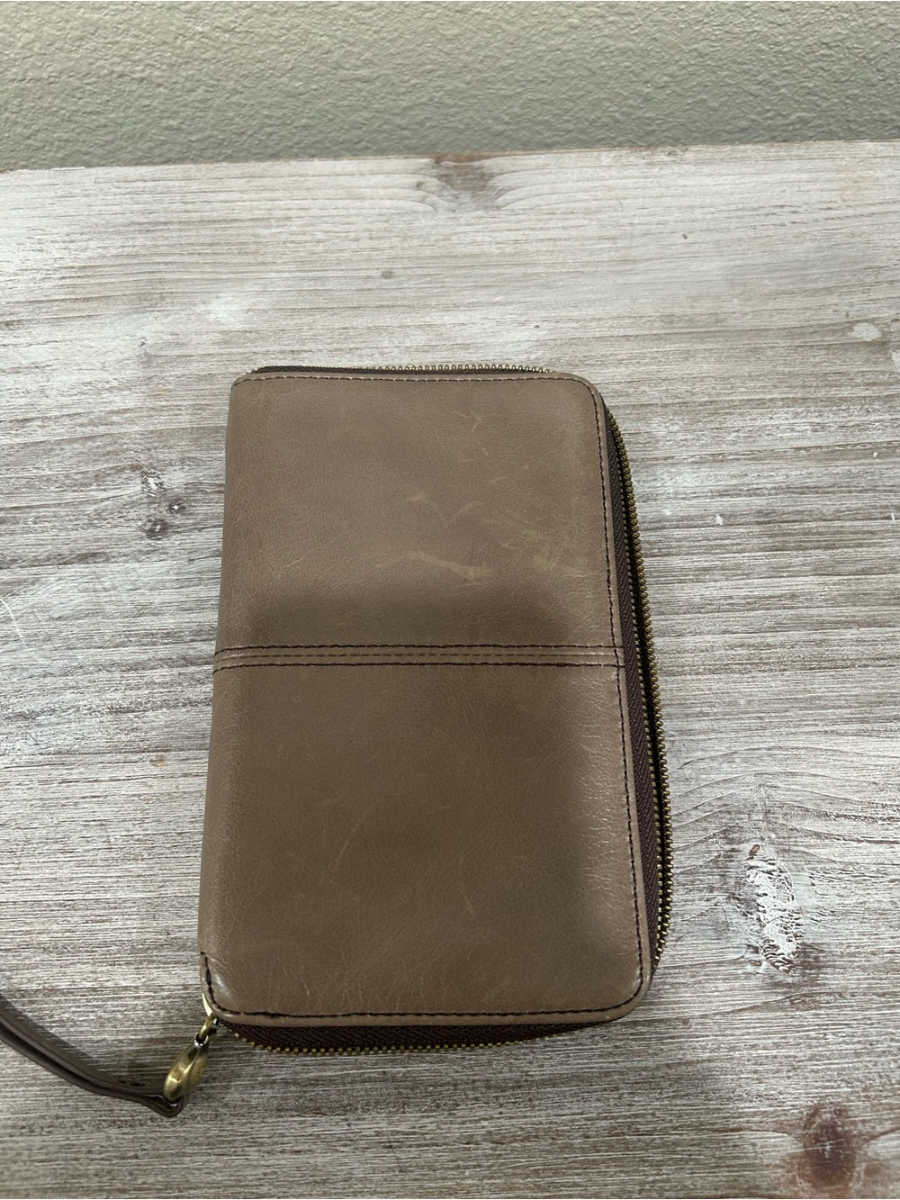 HOBO zip around wallet